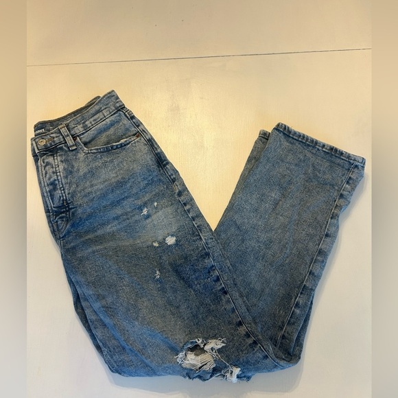 Old Navy Extra High-Rise Curvy Sky High Straight Size 10T Women’s Jeans - Picture 1 of 4